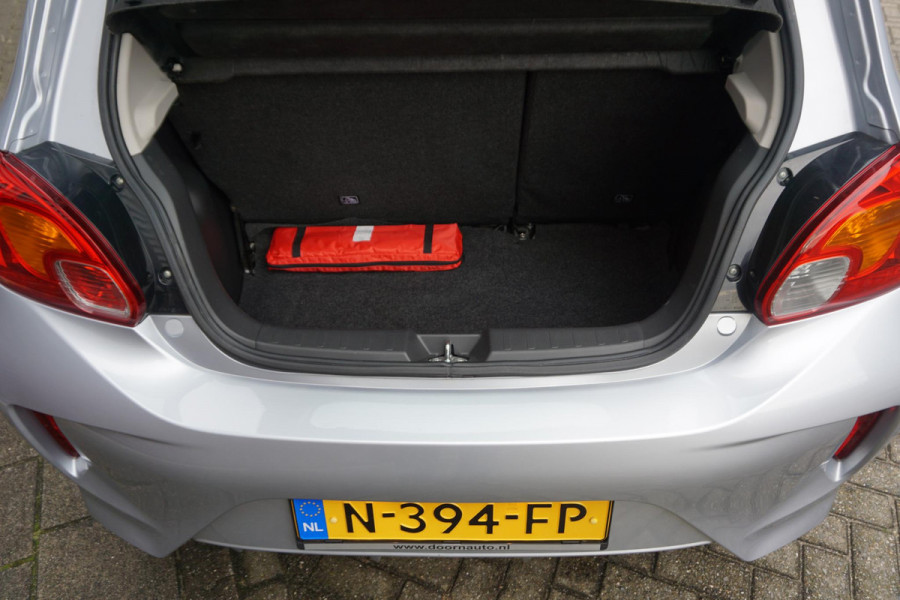 Mitsubishi Space Star 1.2 Cool+/AppleCarPlay Navigatie/Airco/Nette Auto /All-Season banden.