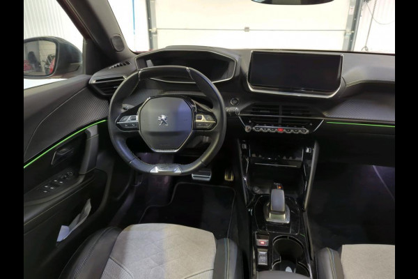 Peugeot e-2008 EV GT 50 kWh | Panorama | Navi | Camera |
