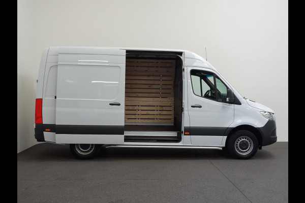Mercedes-Benz Sprinter 315 Automaat L2H2 RWD Airco Cruise Control Navi Trekhaak Mercedes-Benz Sprinter 315 Automaat L2H2 RWD Airco Cruise Control Navi Trekhaak