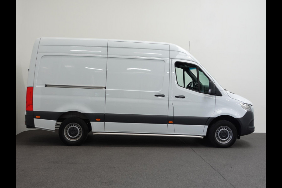 Mercedes-Benz Sprinter 315 Automaat L2H2 RWD Airco Cruise Control Navi Trekhaak Mercedes-Benz Sprinter 315 Automaat L2H2 RWD Airco Cruise Control Navi Trekhaak