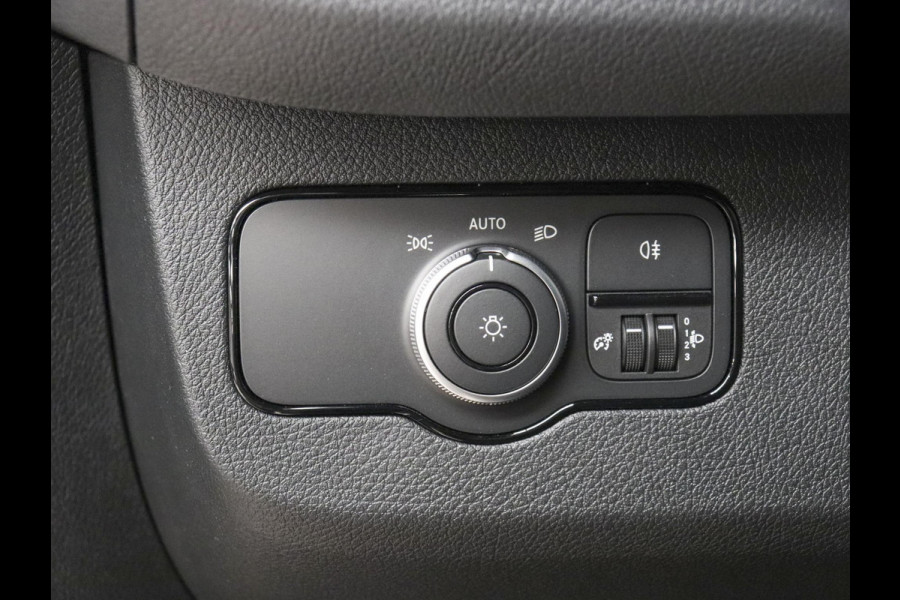 Mercedes-Benz Sprinter 315 Automaat L2H2 RWD Airco Cruise Control Navi Trekhaak Mercedes-Benz Sprinter 315 Automaat L2H2 RWD Airco Cruise Control Navi Trekhaak