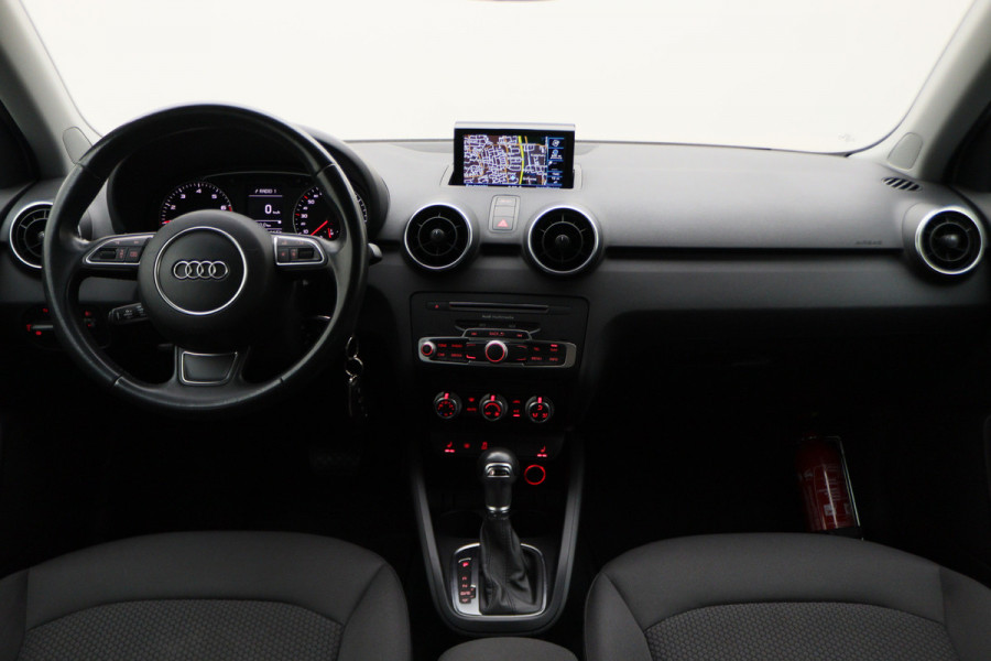Audi A1 Sportback 1.0 TFSI Advance Sport Automaat Two-Tone, Navigatie, Climate, Stoelverwarming, Cruise, PDC