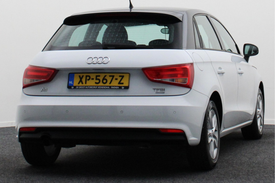 Audi A1 Sportback 1.0 TFSI Advance Sport Automaat Two-Tone, Navigatie, Climate, Stoelverwarming, Cruise, PDC