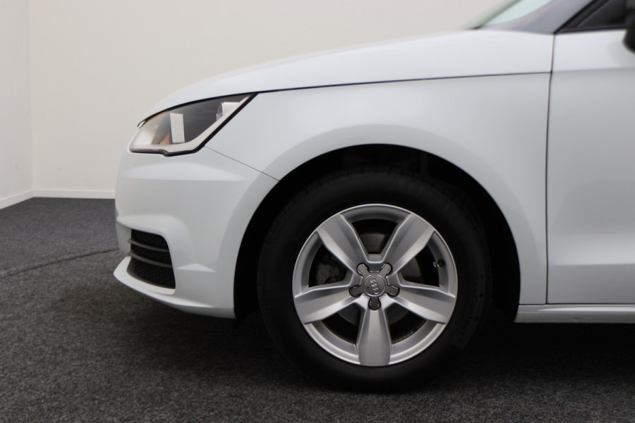Audi A1 Sportback 1.0 TFSI Advance Sport Automaat Two-Tone, Navigatie, Climate, Stoelverwarming, Cruise, PDC