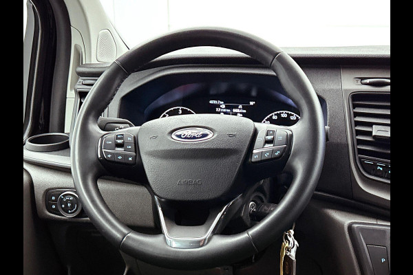 Ford Transit Custom 300 2.0 TDCI L2H1 Trend Automaat Dubbele Cabine Airco Navi Cruise Camera Trekhaak