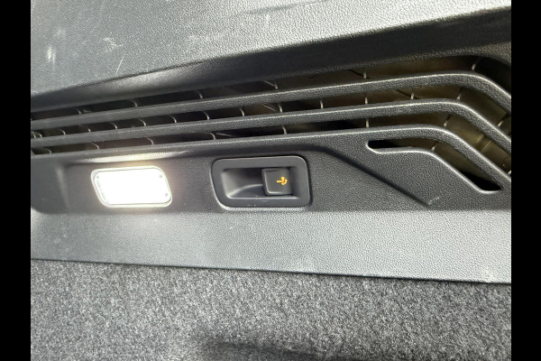 Volkswagen ID.4 Life 77 kWh |  Navi | ECC | Trekhaak |