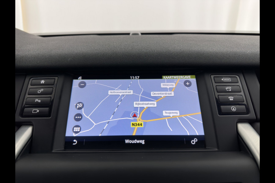 Land Rover Discovery Sport 2.0 TD4 HSE AWD Aut. *PANO | LUXURY-LEATHER | BI-XENON | NAVI-FULLMAP | HEATED-COMFORTSEATS | ECC | PRIVACY-GLASS | CAMERA | SHIFT-PADDLES | KEYLESS | LANE-ASSIST | PDC | CRUISE | TOWBAR | 18'
