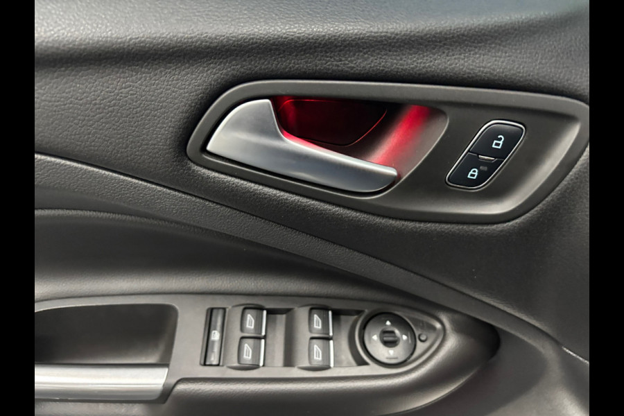 Ford Kuga 1.5 EcoBoost ST Line Navi | Clima | Pano | Trekhaak