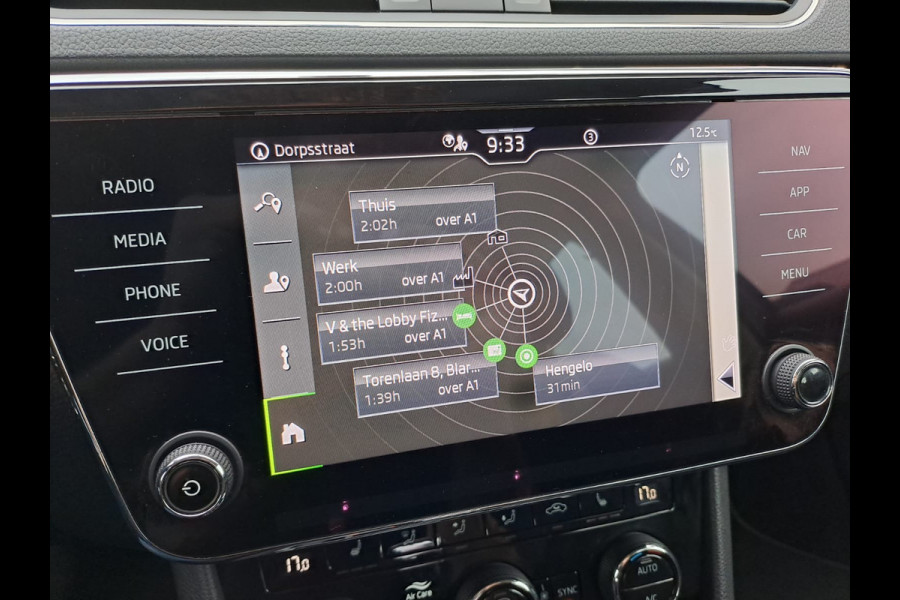 Škoda Superb Combi 1.5 TSI ACT Business Edition | Automaat | LED | Trekhaak | Stoelverwarming | Cruise | All-seasons | PDC |