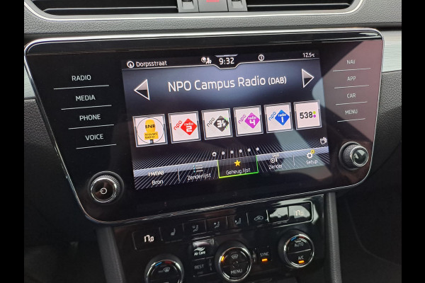 Škoda Superb Combi 1.5 TSI ACT Business Edition | Automaat | LED | Trekhaak | Stoelverwarming | Cruise | All-seasons | PDC |