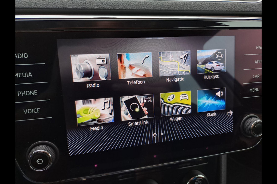 Škoda Superb Combi 1.5 TSI ACT Business Edition | Automaat | LED | Trekhaak | Stoelverwarming | Cruise | All-seasons | PDC |