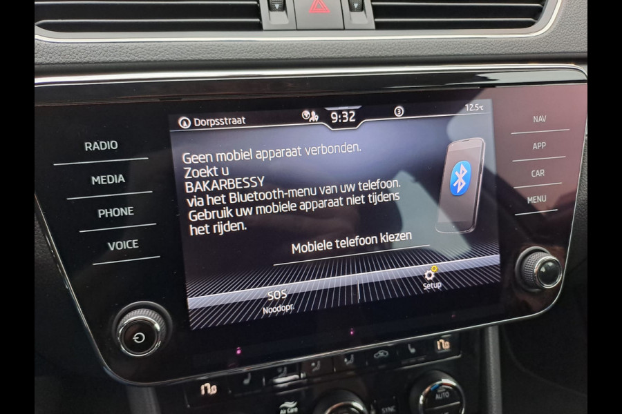 Škoda Superb Combi 1.5 TSI ACT Business Edition | Automaat | LED | Trekhaak | Stoelverwarming | Cruise | All-seasons | PDC |