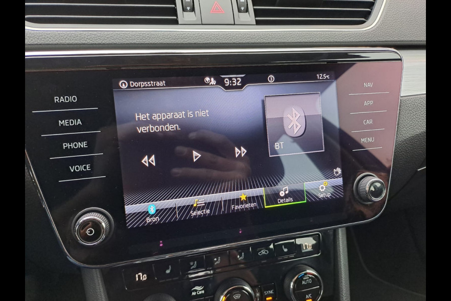 Škoda Superb Combi 1.5 TSI ACT Business Edition | Automaat | LED | Trekhaak | Stoelverwarming | Cruise | All-seasons | PDC |