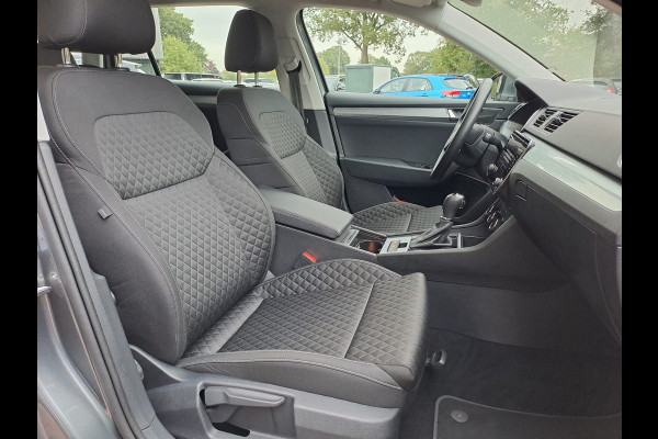 Škoda Superb Combi 1.5 TSI ACT Business Edition | Automaat | LED | Trekhaak | Stoelverwarming | Cruise | All-seasons | PDC |