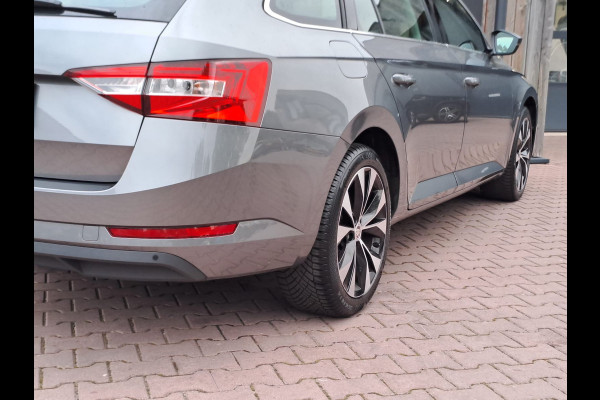 Škoda Superb Combi 1.5 TSI ACT Business Edition | Automaat | LED | Trekhaak | Stoelverwarming | Cruise | All-seasons | PDC |