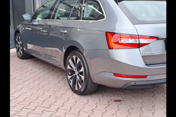 Škoda Superb Combi 1.5 TSI ACT Business Edition | Automaat | LED | Trekhaak | Stoelverwarming | Cruise | All-seasons | PDC |