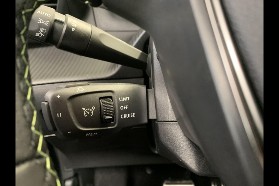 Peugeot e-208 EV GT 51 kWh | NAVIGATIE | 360 GRADEN CAMERA | Peugeot e-208 EV GT 51 kWh | NAVIGATIE | 360 GRADEN CAMERA |