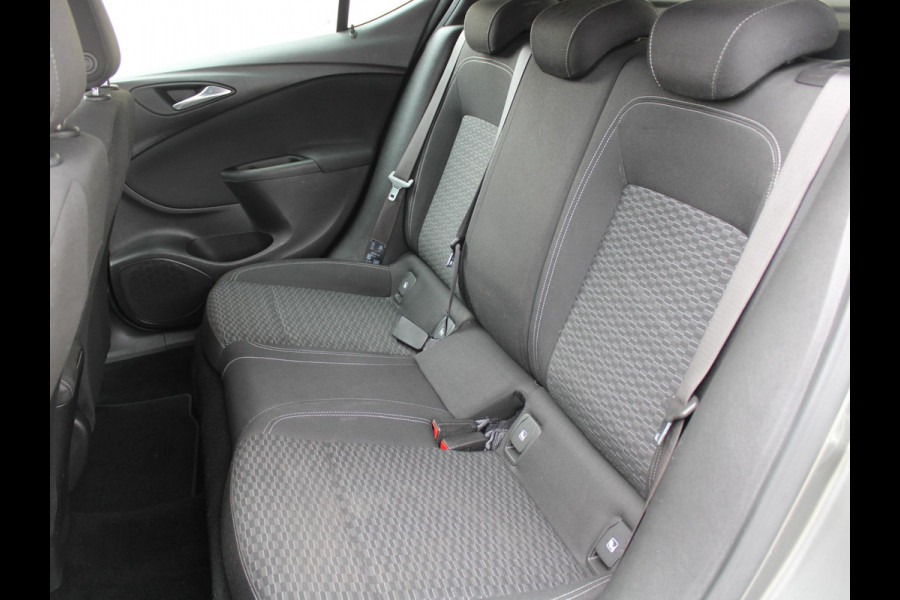 Opel Astra 1.4 Turbo Innovation | 150 PK | NAVIGATIE | ACHTERUITRIJCAMERA |