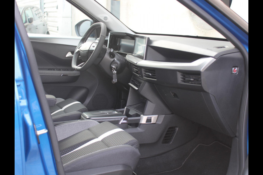 Opel Frontera 1.2 Turbo Hybrid GS 7p. | APPLE CARPLAY |