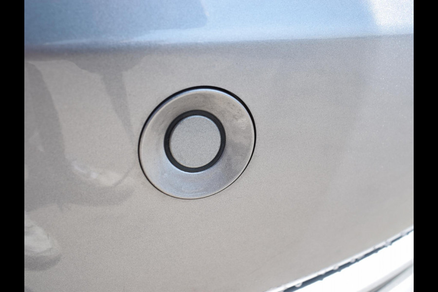 Opel Grandland 1.2 Turbo Level 2 Edition | CARPLAY | PARKEERSENSOREN | WINTERPAKKET | E.C.C. | 16.837km Opel Grandland 1.2 Turbo Level 2 Edition | CARPLAY | PARKEERSENSOREN | WINTERPAKKET | E.C.C. | 16.837km