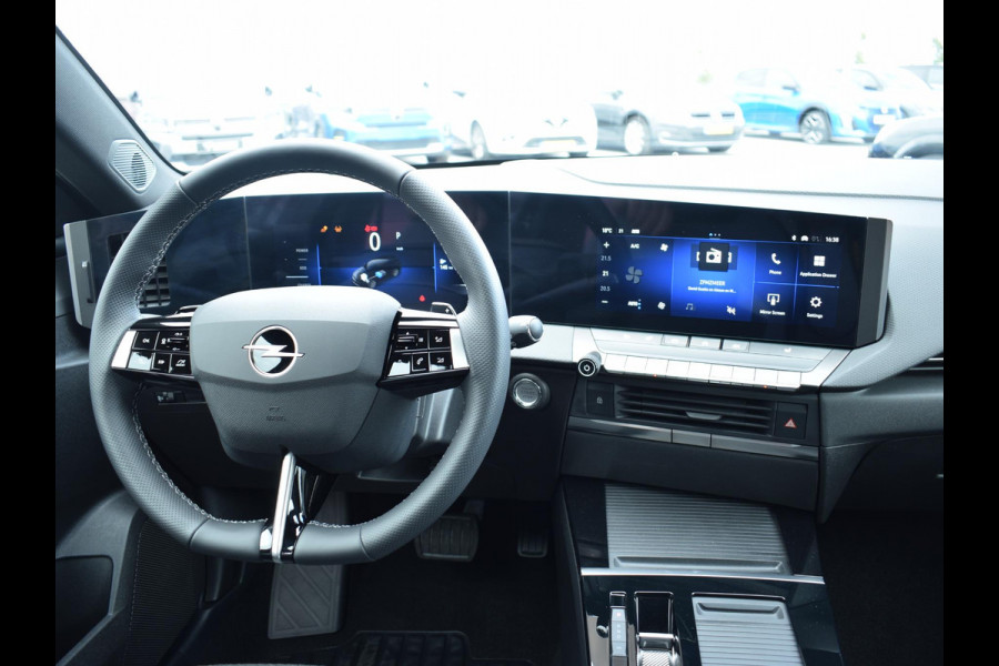 Opel Astra Sports Tourer 1.2 Turbo Hybrid Business Edition Opel Astra Sports Tourer 1.2 Turbo Hybrid Business Edition