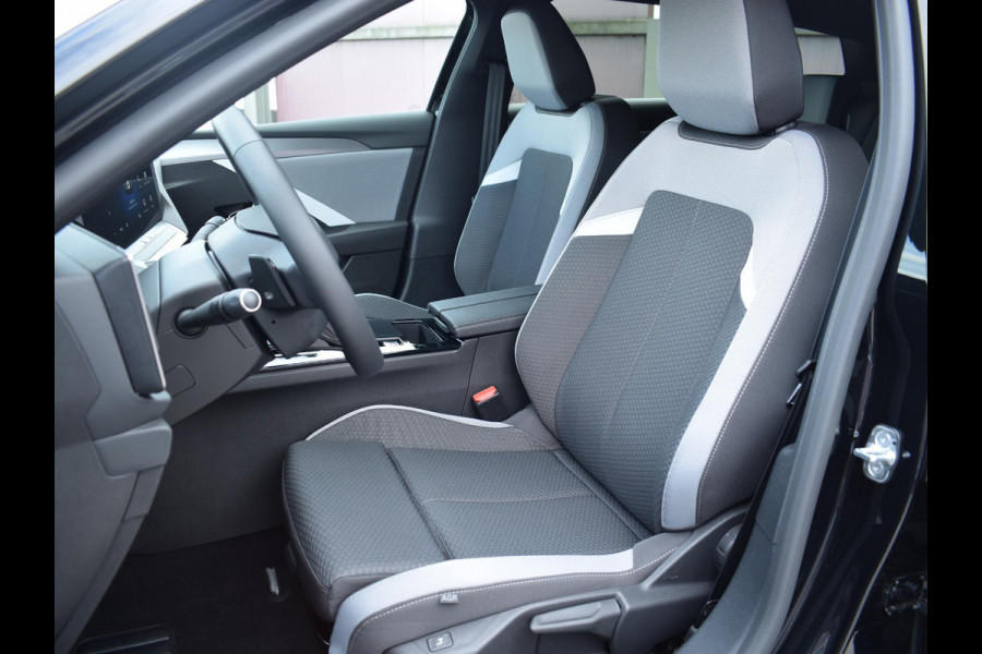 Opel Astra Sports Tourer 1.2 Turbo Hybrid Business Edition Opel Astra Sports Tourer 1.2 Turbo Hybrid Business Edition