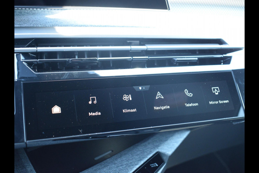 Peugeot 3008 1.2 Hybrid 145 GT ALCANTARA STOELEN MET MASSAGEFUNCTIE | 360 CAMERA | NAVI & CARPLAY | Peugeot 3008 1.2 Hybrid 145 GT ALCANTARA STOELEN MET MASSAGEFUNCTIE | 360 CAMERA | NAVI & CARPLAY |