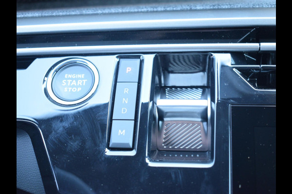 Peugeot 3008 1.2 Hybrid 145 GT ALCANTARA STOELEN MET MASSAGEFUNCTIE | 360 CAMERA | NAVI & CARPLAY | Peugeot 3008 1.2 Hybrid 145 GT ALCANTARA STOELEN MET MASSAGEFUNCTIE | 360 CAMERA | NAVI & CARPLAY |