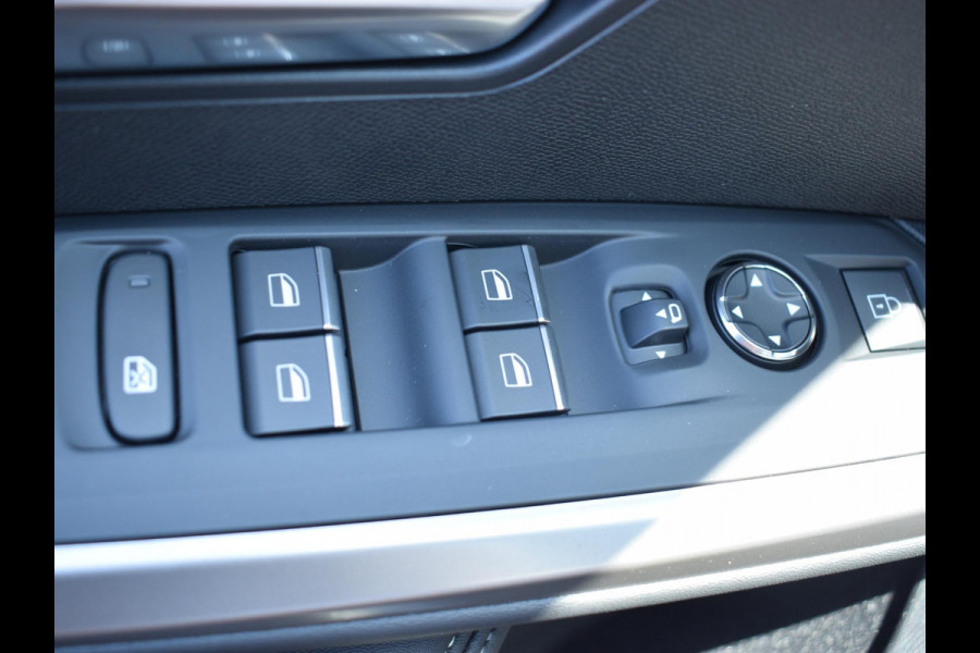 Peugeot 3008 1.2 Hybrid 145 GT ALCANTARA STOELEN MET MASSAGEFUNCTIE | 360 CAMERA | NAVI & CARPLAY | Peugeot 3008 1.2 Hybrid 145 GT ALCANTARA STOELEN MET MASSAGEFUNCTIE | 360 CAMERA | NAVI & CARPLAY |
