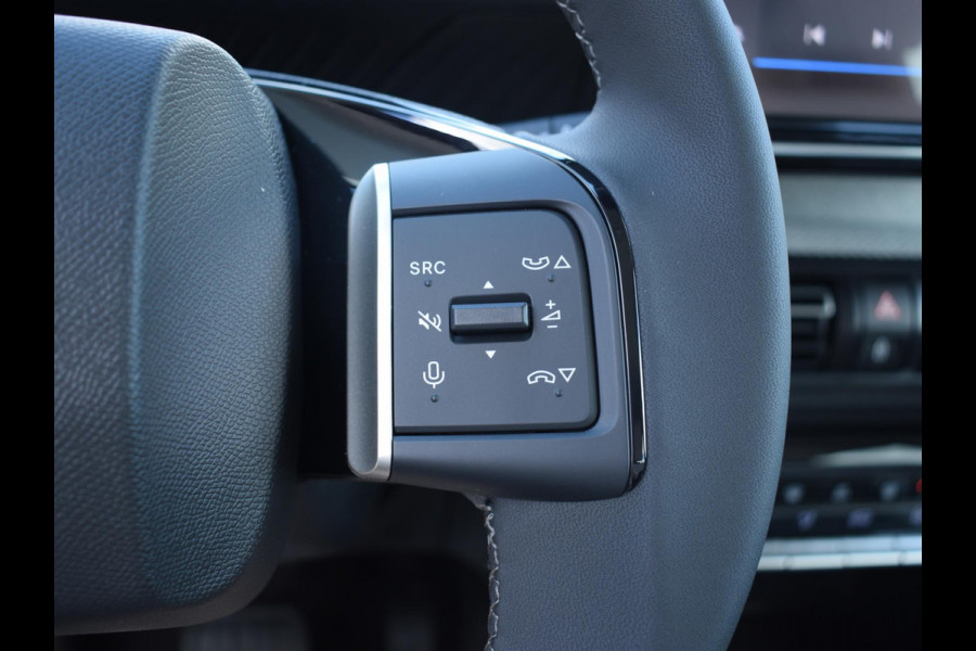 Citroën C3 1.2 Hybrid 110pk Max | NAVIGATIE & CARPLAY | ACHTERUITRIJCAMERA MET SENSOREN | E.C.C. Citroën C3 1.2 Hybrid 110pk Max | NAVIGATIE & CARPLAY | ACHTERUITRIJCAMERA MET SENSOREN | E.C.C.