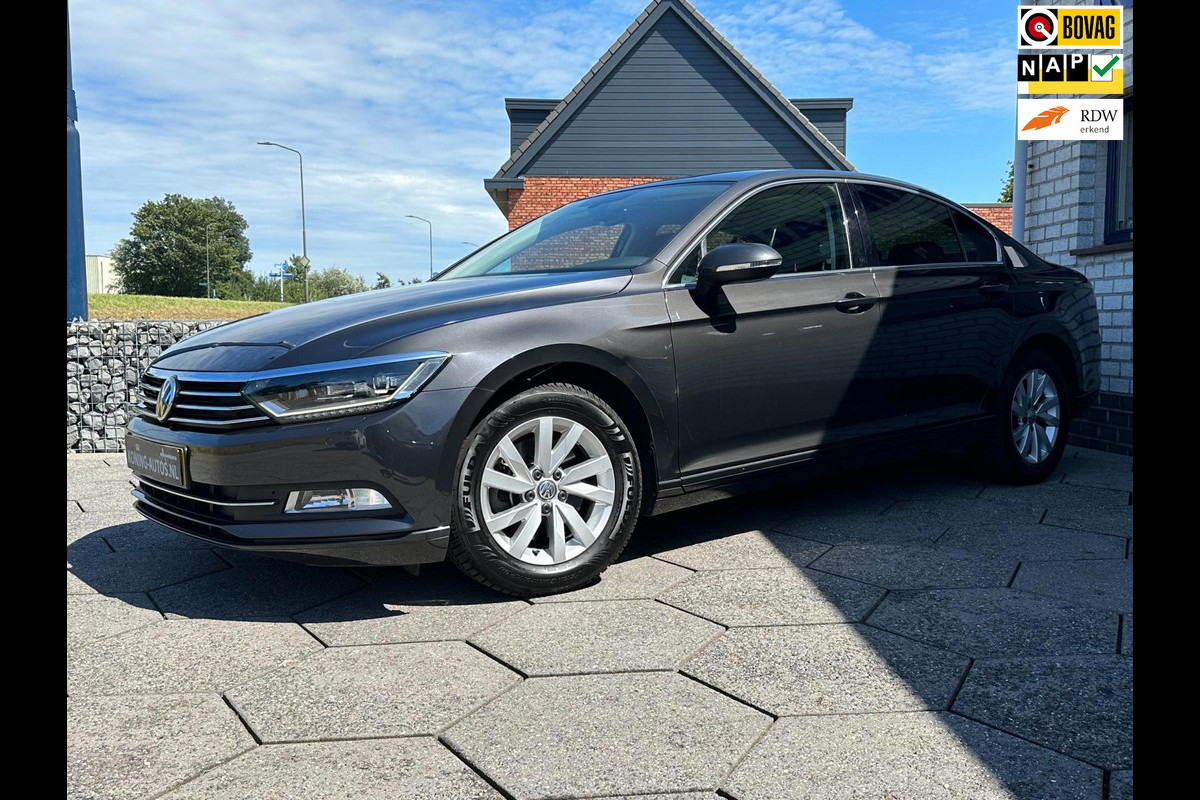 Volkswagen Passat 1.5 TSI Comfortline Business/ CarPlay/ DSG/ PDC V+A Volkswagen Passat 1.5 TSI Comfortline Business/ CarPlay/ DSG/ PDC V+A