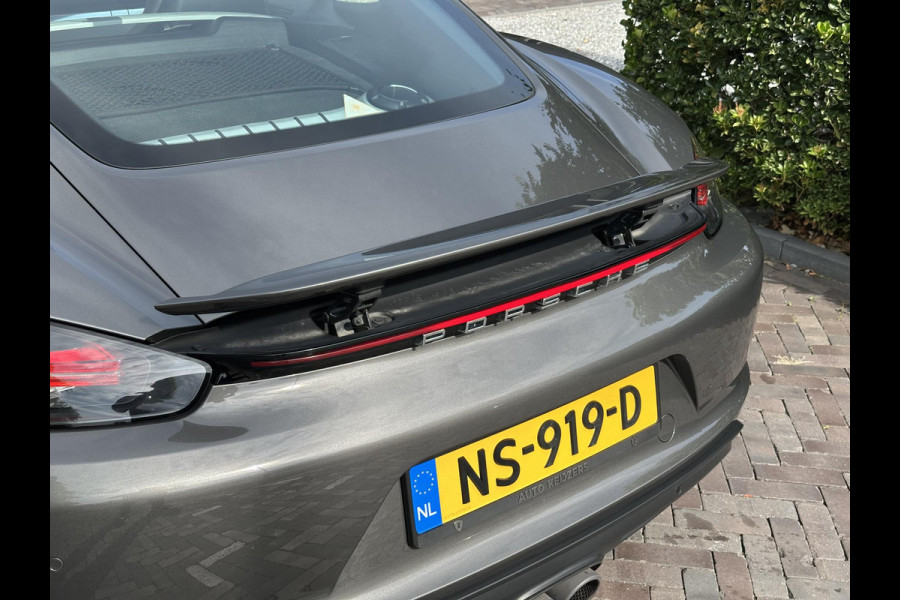 Porsche 718 Cayman 2.0 Sportchrono Adapt. Cruise BOSE Stuurverw. CarPlay Keyless LED 20”LM Agaatgrijs