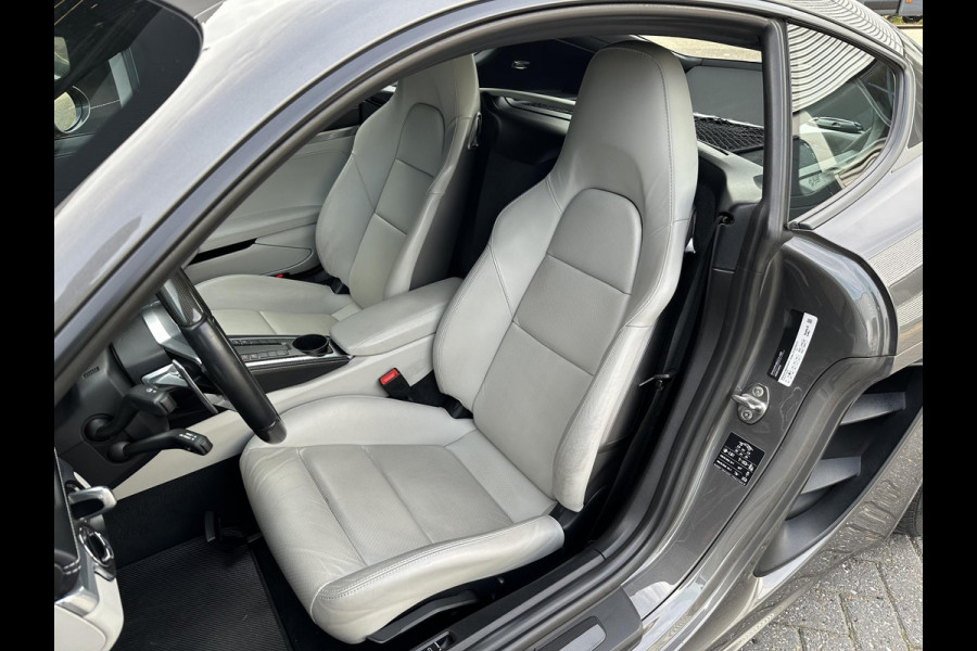 Porsche 718 Cayman 2.0 Sportchrono Adapt. Cruise BOSE Stuurverw. CarPlay Keyless LED 20”LM Agaatgrijs