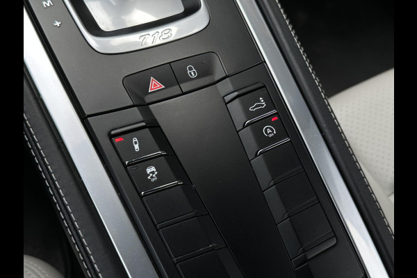 Porsche 718 Cayman 2.0 Sportchrono Adapt. Cruise BOSE Stuurverw. CarPlay Keyless LED 20”LM Agaatgrijs