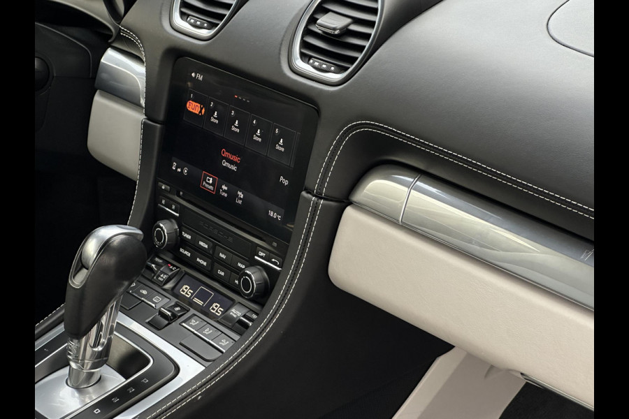 Porsche 718 Cayman 2.0 Sportchrono Adapt. Cruise BOSE Stuurverw. CarPlay Keyless LED 20”LM Agaatgrijs