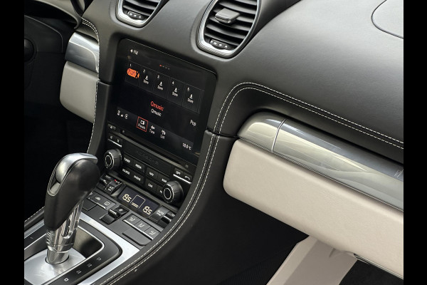 Porsche 718 Cayman 2.0 Sportchrono Adapt. Cruise BOSE Stuurverw. CarPlay Keyless LED 20”LM Agaatgrijs
