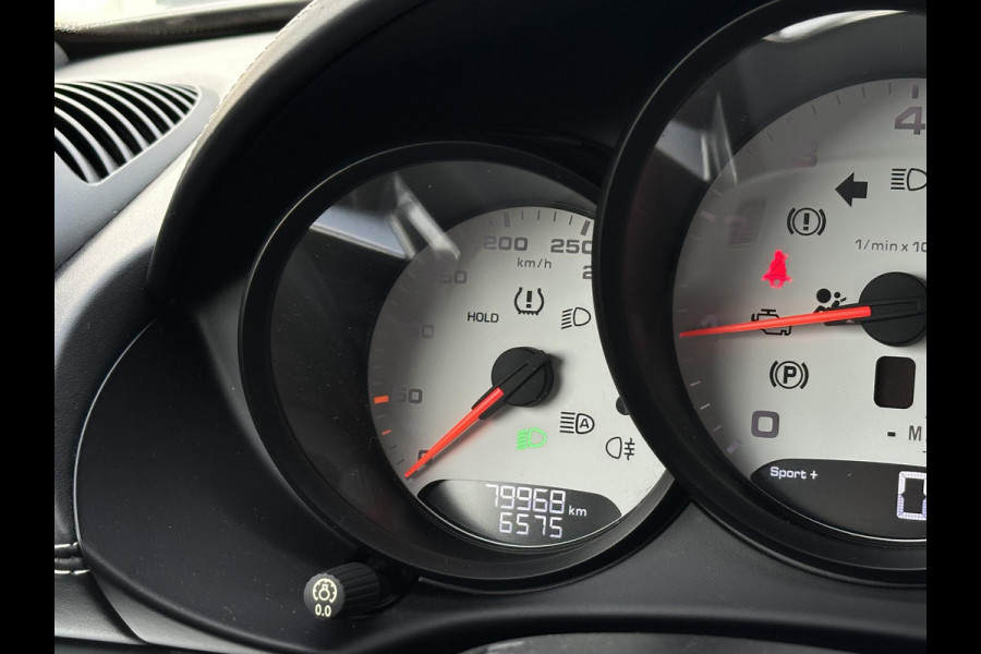Porsche 718 Cayman 2.0 Sportchrono Adapt. Cruise BOSE Stuurverw. CarPlay Keyless LED 20”LM Agaatgrijs