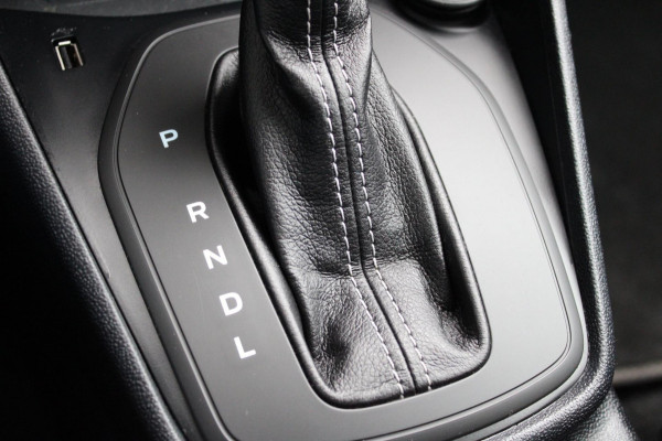 Ford Fiesta 1.0 EcoBoost Titanium X Automaat Camera Trekhaak
