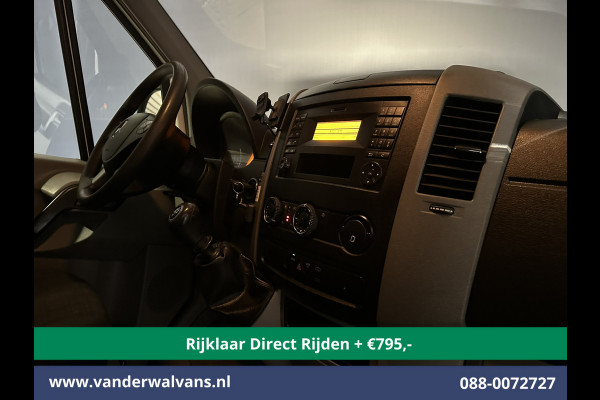 Mercedes-Benz Sprinter 316 CDI 163pk L2H2 Euro6 *Rijklaar Direct Rijden* Airco | 2800kg trekhaak | Cruisecontrol | Parkeersensoren zijdeur Mercedes-Benz Sprinter 316 CDI 163pk L2H2 Euro6 *Rijklaar Direct Rijden* Airco | 2800kg trekhaak | Cruisecontrol | Parkeersensoren zijdeur