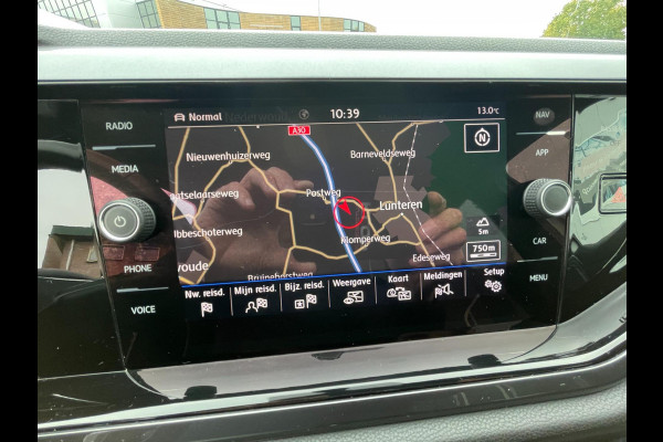 Volkswagen Polo 1.0 TSI Highline | digitaal cockpit | pdc voor en achter | lmv 17"