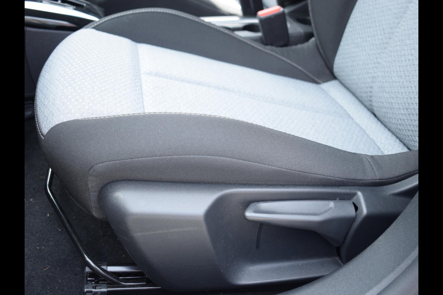 Opel Corsa Electric 50 kWh 3 FASE | ACHTERUITRIJCAMERA MET SENSOREN | CARPLAY | E.C.C. | Opel Corsa Electric 50 kWh 3 FASE | ACHTERUITRIJCAMERA MET SENSOREN | CARPLAY | E.C.C. |