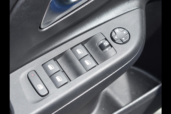 Opel Corsa Electric 50 kWh 3 FASE | ACHTERUITRIJCAMERA MET SENSOREN | CARPLAY | E.C.C. | Opel Corsa Electric 50 kWh 3 FASE | ACHTERUITRIJCAMERA MET SENSOREN | CARPLAY | E.C.C. |