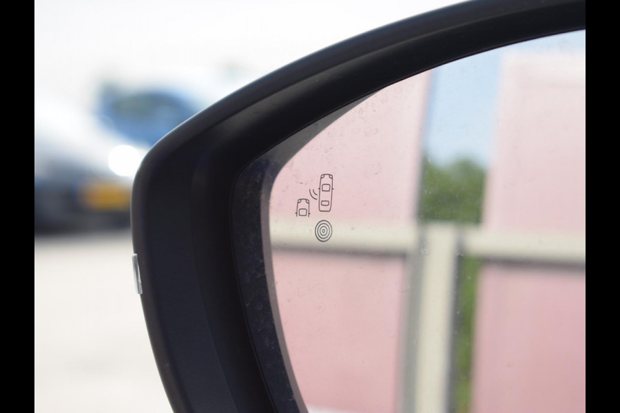 Opel Corsa Electric 50 kWh 3 FASE | ACHTERUITRIJCAMERA MET SENSOREN | CARPLAY | E.C.C. | Opel Corsa Electric 50 kWh 3 FASE | ACHTERUITRIJCAMERA MET SENSOREN | CARPLAY | E.C.C. |