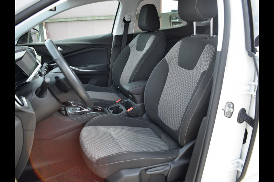 Opel Grandland 1.2 Turbo Level 2 130 PK | AUTOMAAT | ACHTERUITRIJCAMERA | CARPLAY | WINTERPAKKET | ALL SEASON BANDEN | 25.048 KM Opel Grandland 1.2 Turbo Level 2 130 PK | AUTOMAAT | ACHTERUITRIJCAMERA | CARPLAY | WINTERPAKKET | ALL SEASON BANDEN | 25.048 KM