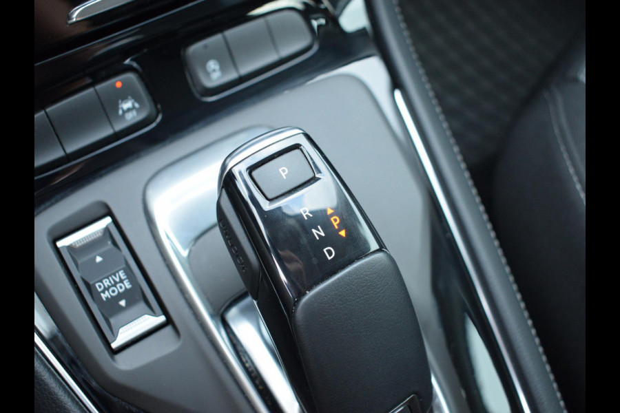 Opel Grandland 1.2 Turbo Level 2 130 PK | AUTOMAAT | ACHTERUITRIJCAMERA | CARPLAY | WINTERPAKKET | ALL SEASON BANDEN | 25.048 KM Opel Grandland 1.2 Turbo Level 2 130 PK | AUTOMAAT | ACHTERUITRIJCAMERA | CARPLAY | WINTERPAKKET | ALL SEASON BANDEN | 25.048 KM