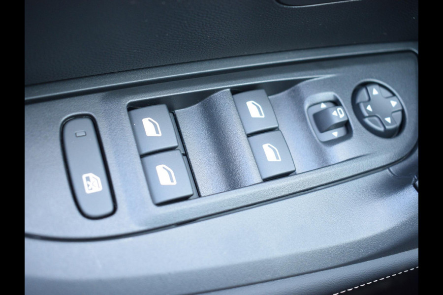 Peugeot 2008 1.2 Hybrid 145 Allure NAVI & ACCES PACK | VISION & DRIVE ASSIST PLUS PACK | 8 JAAR PEUGEOT CARE GARANTIE
