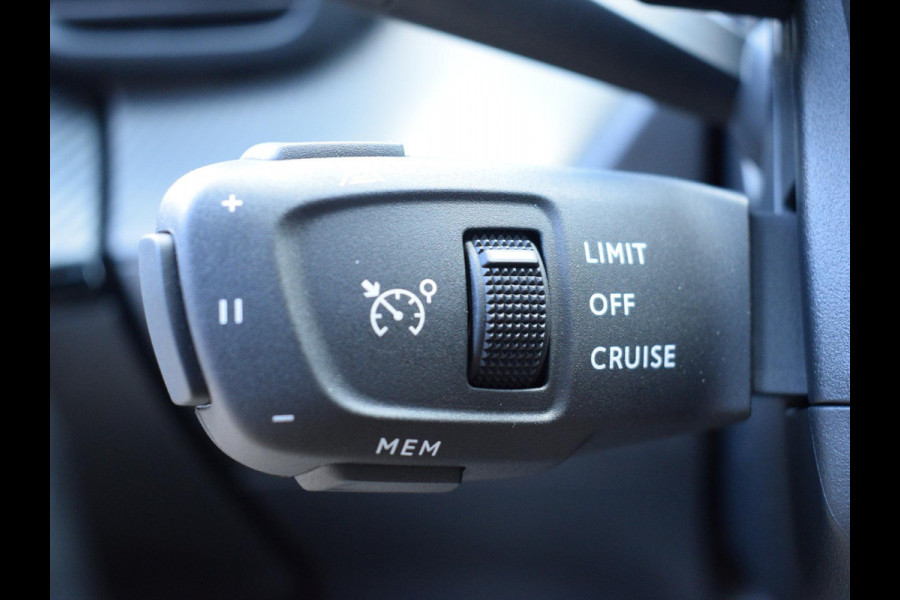 Peugeot 2008 1.2 Hybrid 145 Allure NAVI & ACCES PACK | VISION & DRIVE ASSIST PLUS PACK | 8 JAAR PEUGEOT CARE GARANTIE