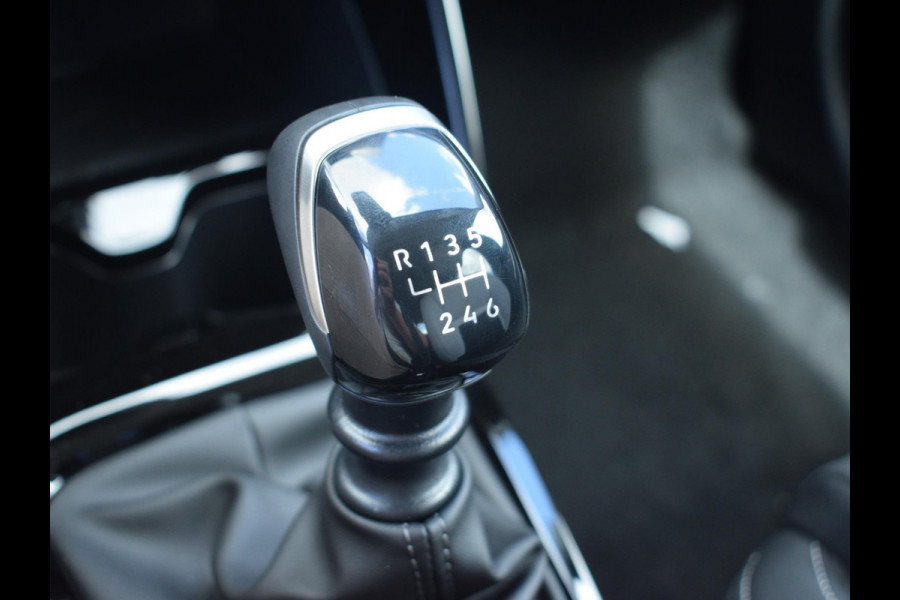 Citroën C3 1.2 Turbo 100pk Max | NAVIGATIE & CARPLAY | ACHTERUITRIJCAMERA MET SENSOREN | E.C.C.