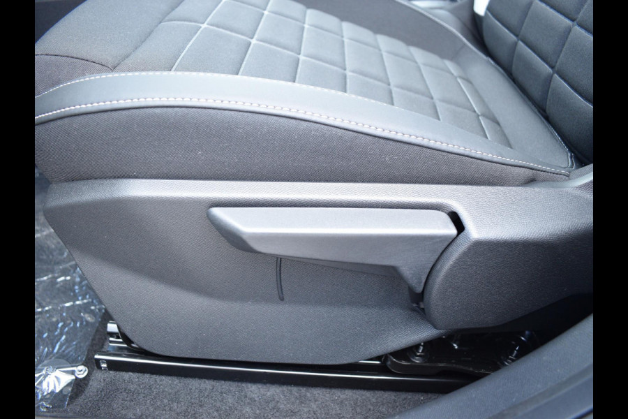 Citroën C3 1.2 Turbo 100pk Max | NAVIGATIE & CARPLAY | ACHTERUITRIJCAMERA MET SENSOREN | E.C.C.