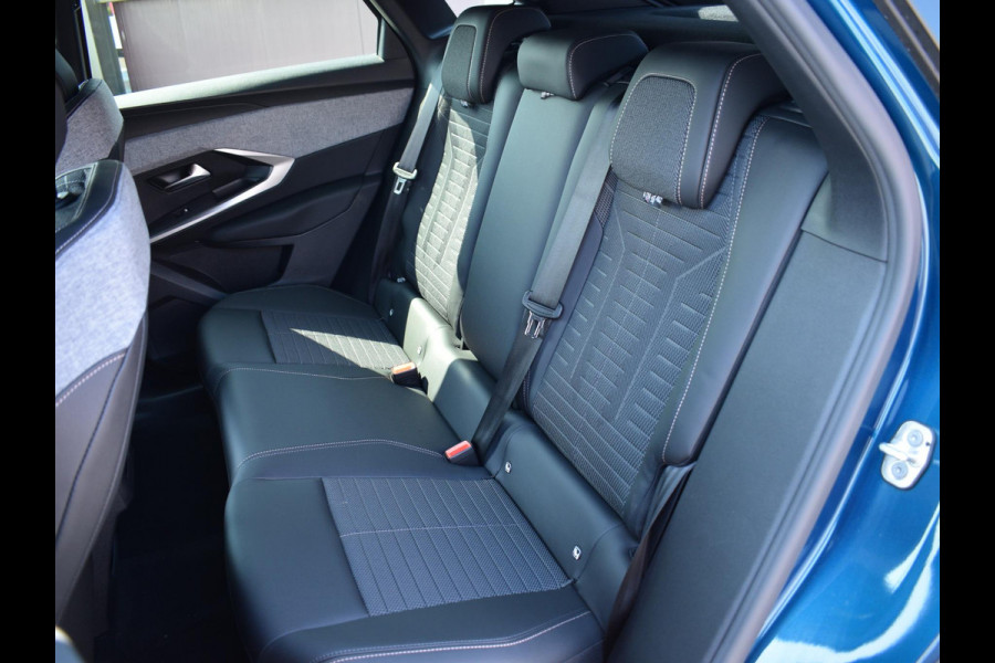 Peugeot E-3008 Allure Avantage 210 73 kWh | NAVIGATIE | CARPLAY | CAMERA MET SENSOREN | UIT VOORRAAD LEVERBAAR Peugeot E-3008 Allure Avantage 210 73 kWh | NAVIGATIE | CARPLAY | CAMERA MET SENSOREN | UIT VOORRAAD LEVERBAAR